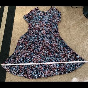Short-sleeved short crinkle dress
